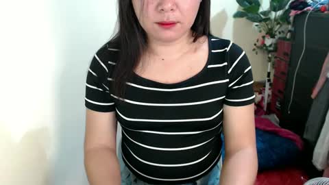 Snapshot of sweet_kendallxxxx chatting on February 25, 1:41 am Nicahhh online show from February 25, 1:41 am