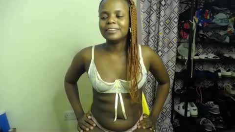 Snapshot of sweet_kush chatting on June 23, 5:00 pm Kush online show from June 23, 5:00 pm