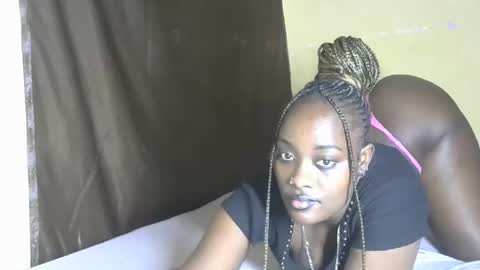 Snapshot of sweet_leen895891 chatting on February 20, 6:13 pm sweet_leen895891 online show from February 20, 6:13 pm