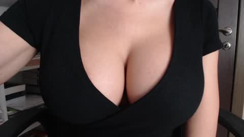 Snapshot of sweet_lil_thing chatting on September 30, 7:13 am Jen online show from September 30, 7:13 am