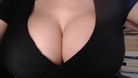 Jen online show from March 16, 7:23 am