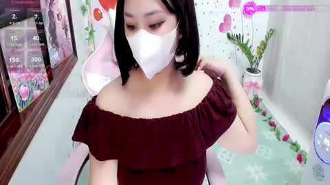 Lily online show from October 6, 7:00 pm