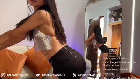 Snapshot of sweet_littleee chatting on May 3, 6:25 pm free private online show from May 3, 6:25 pm