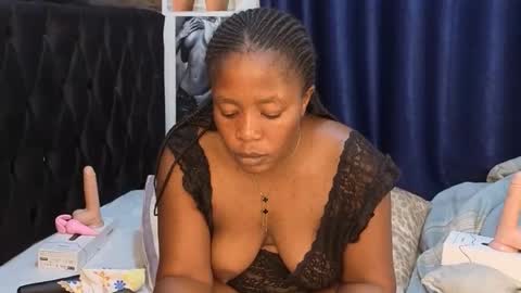 Snapshot of sweet_lizzyy chatting on October 3, 6:05 pm Sweet lizzyy online show from October 3, 6:05 pm