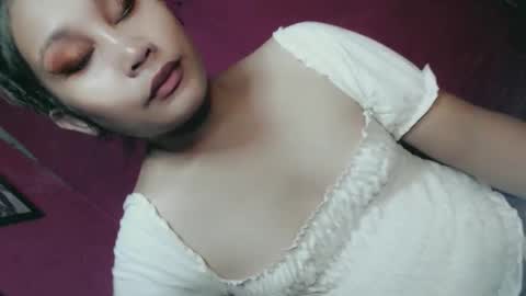 Snapshot of sweet_lover5 chatting on October 8, 2:42 am SWEET LOVE online show from October 8, 2:42 am