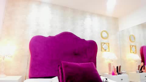 Luciana online show from November 24, 8:19 pm