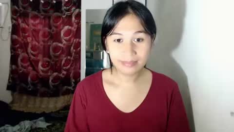 Snapshot of sweet_mariexxo chatting on March 3, 12:50 am Marie online show from March 3, 12:50 am