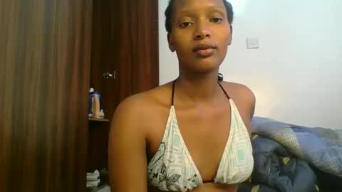 Snapshot of sweet_melod chatting on February 1, 1:09 pm Linda online show from February 1, 1:09 pm