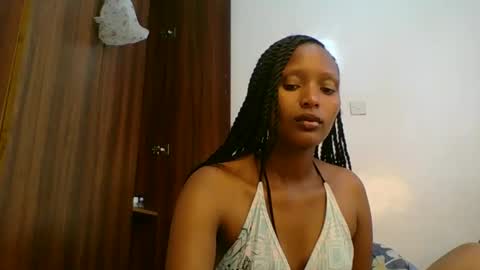 Snapshot of sweet_melod chatting on February 8, 1:58 pm Linda online show from February 8, 1:58 pm