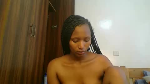 Snapshot of sweet_melod chatting on March 2, 12:23 pm Linda online show from March 2, 12:23 pm