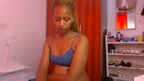 Snapshot of sweet_melod chatting on April 20, 12:52 pm Linda online show from April 20, 12:52 pm