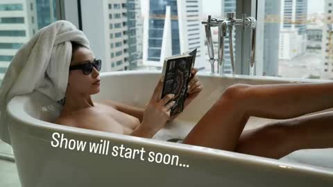 Snapshot of sweet_moan chatting on April 27, 8:01 am Dana online show from April 27, 8:01 am