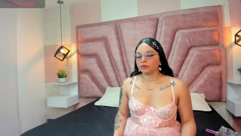 sweet_moon3 online show from April 24, 7:38 pm