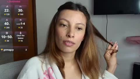 sweet_moon_v_ online show from April 17, 6:00 pm