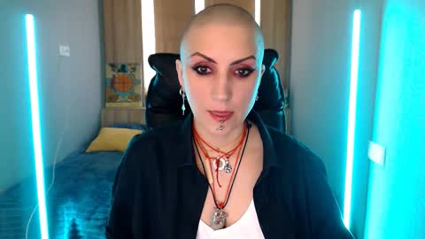 sweet_n_strong online show from March 25, 11:38 am