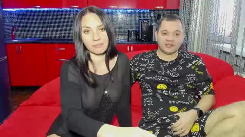 Snapshot of sweet_olga_and_dmitriy chatting on February 9, 7:27 am Olga and Dmitriy online show from February 9, 7:27 am