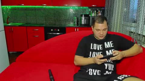 Snapshot of sweet_olga_and_dmitriy chatting on November 11, 6:13 am Olga and Dmitriy online show from November 11, 6:13 am