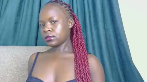 Snapshot of sweet_peachiee chatting on March 1, 11:29 pm sweet peachy online show from March 1, 11:29 pm