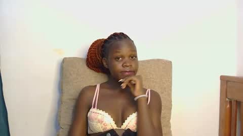 sweet peachy online show from May 15, 1:45 am