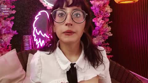 Roxanee online show from January 15, 2:43 pm