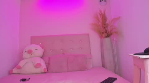 sweet_shirley_ online show from March 4, 2:53 pm