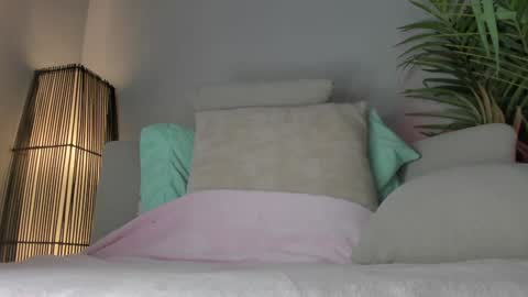 Snapshot of sweet_skiinny chatting on November 6, 12:39 pm Adeline online show from November 6, 12:39 pm