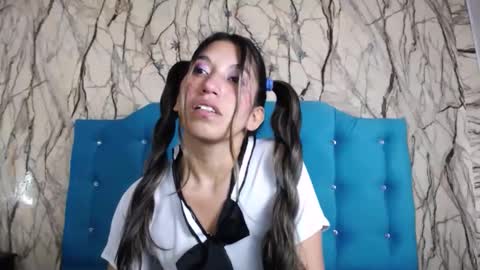 Snapshot of sweet_skylove_ chatting on January 3, 4:06 pm Adriana online show from January 3, 4:06 pm