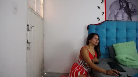 Snapshot of sweet_skylove_ chatting on September 29, 2:00 pm Adriana online show from September 29, 2:00 pm