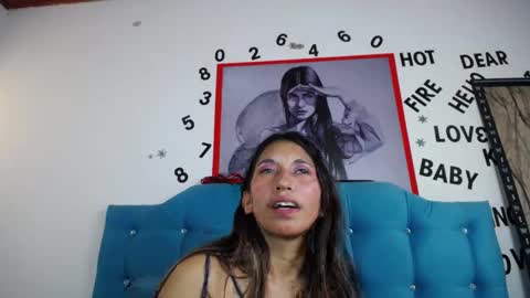 Snapshot of sweet_skylove_ chatting on November 4, 4:17 pm Adriana online show from November 4, 4:17 pm