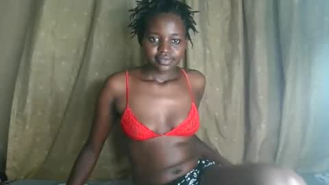 sweet_smiles2 online show from May 21, 11:12 pm