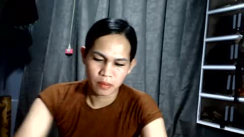 HI IM MONA AND IM YOUR NEXT WIFE online show from July 22, 3:59 pm