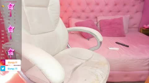 Yeileen online show from January 11, 5:40 pm