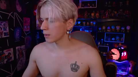 Matt online show from December 2, 2:42 am