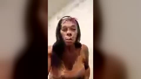 Snapshot of sweet_t1021 chatting on August 1, 7:29 am sweet_t1021 online show from August 1, 7:29 am