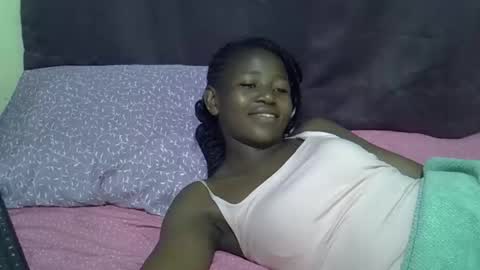 Snapshot of sweet_tattiana chatting on May 6, 4:34 pm Tatty online show from May 6, 4:34 pm