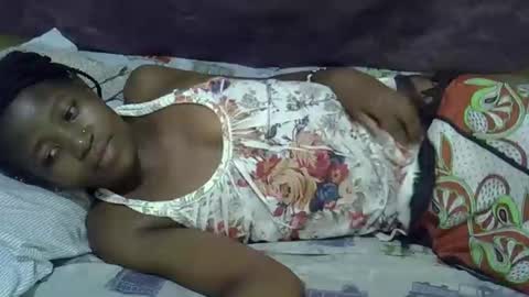 Snapshot of sweet_tattiana chatting on May 14, 9:43 pm Tatty online show from May 14, 9:43 pm