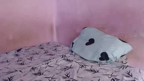 Snapshot of sweet_tianiss4 chatting on February 13, 9:22 pm sweet_tianiss4 online show from February 13, 9:22 pm