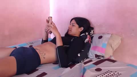 Snapshot of sweet_tianiss4 chatting on February 20, 5:02 pm sweet_tianiss4 online show from February 20, 5:02 pm