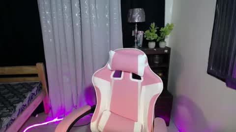 Trisha online show from January 25, 8:53 am