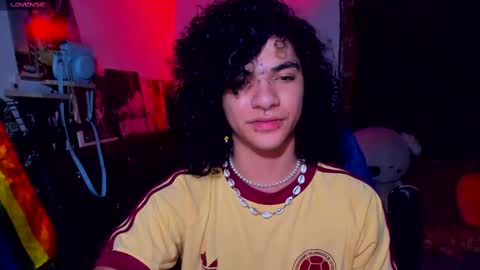 Steven independent model online show from February 11, 4:01 am