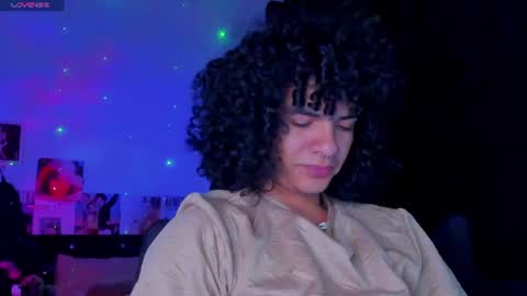 Snapshot of sweet_vond chatting on June 28, 4:07 am Steven independent model online show from June 28, 4:07 am