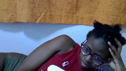 sweet_zarah online show from March 2, 7:21 pm