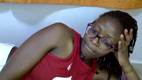 sweet_zarah online show from March 27, 12:27 pm