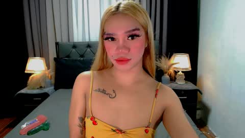 bea takashi  online show from April 13, 9:26 am