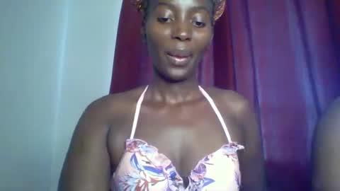 Snapshot of sweet_zuri3 chatting on March 8, 11:48 am zuri online show from March 8, 11:48 am