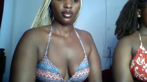 Snapshot of sweet_zuri3 chatting on November 26, 2:51 pm zuri online show from November 26, 2:51 pm