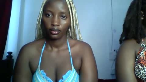 Snapshot of sweet_zuri3 chatting on November 28, 7:11 am zuri online show from November 28, 7:11 am