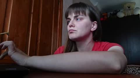 Snapshot of sweetalina13 chatting on May 17, 1:18 pm sweetalina13 online show from May 17, 1:18 pm