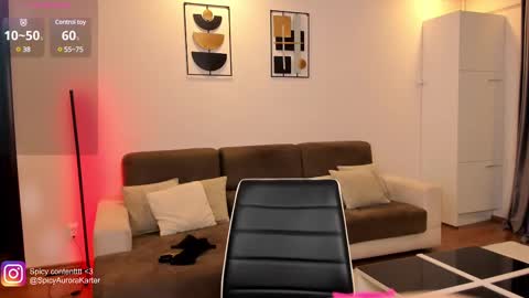 Snapshot of sweetameliaa chatting on March 1, 11:58 pm Amelia 3 - Im a naughty girl3 online show from March 1, 11:58 pm