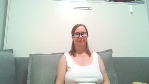 sweetandnaughty123 online show from December 3, 3:03 am